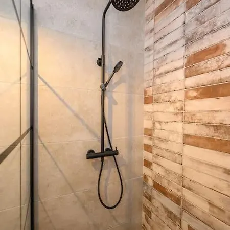 빌라 Oz, Vintage Beachfront Serenity Drače